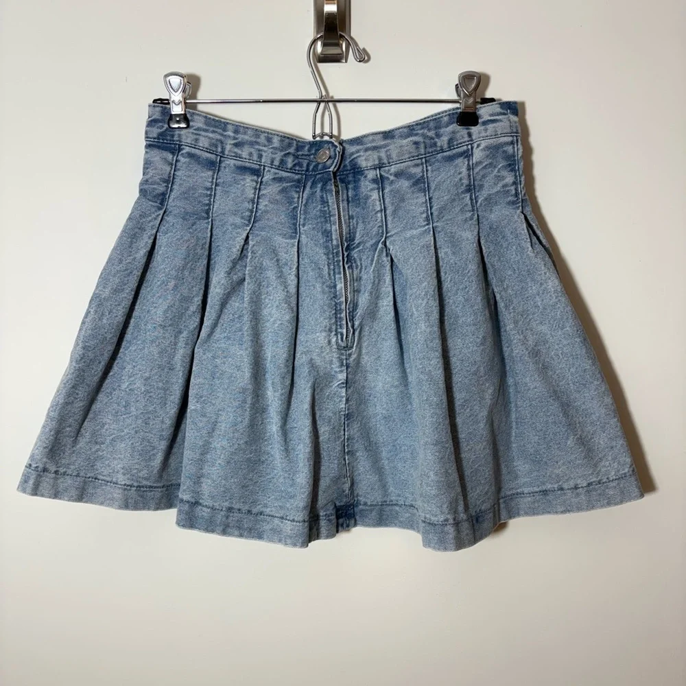 Almost famous denim pleated High Rise Mini skirt size M Blue